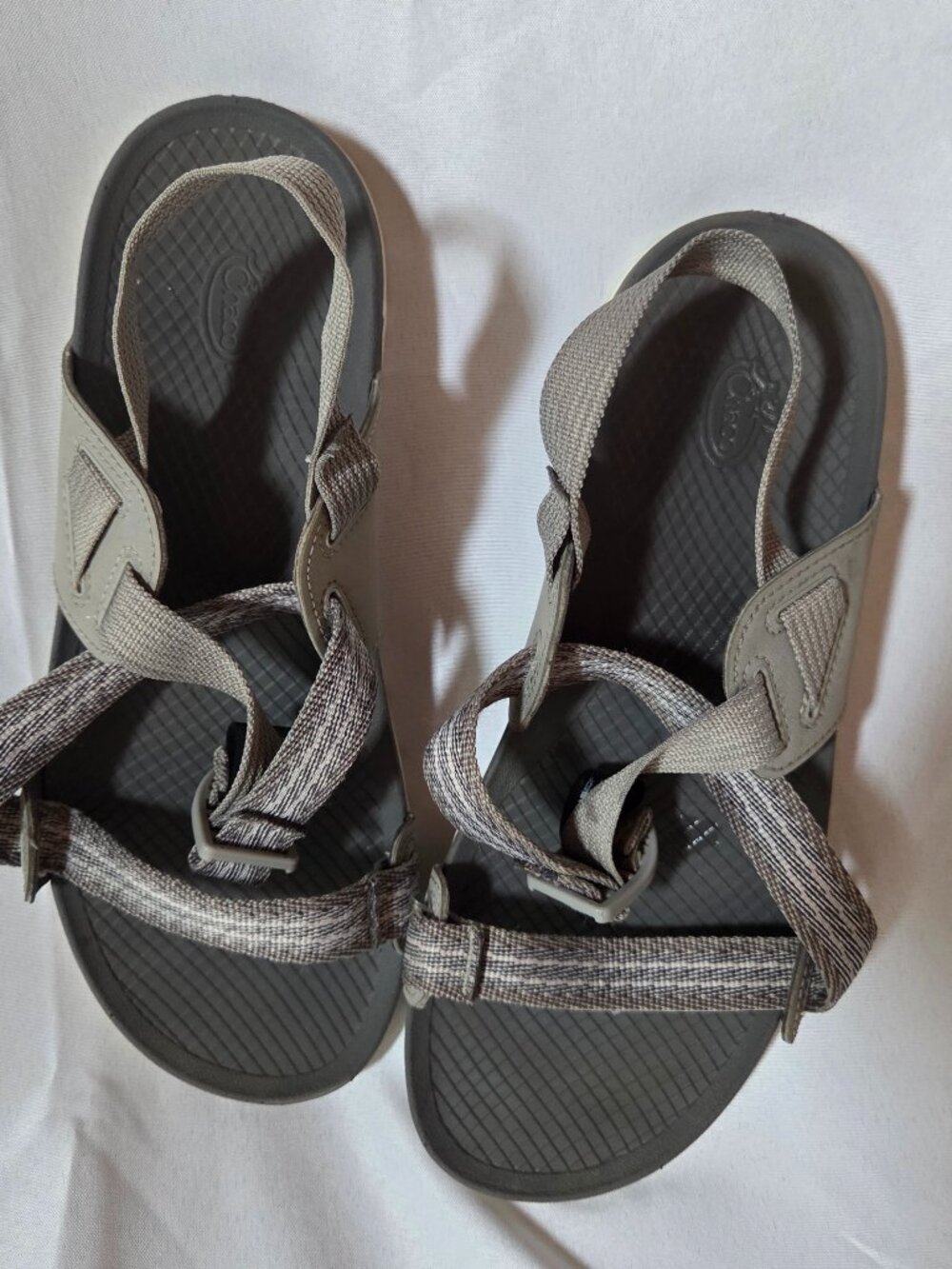 Chaco Sandals Gray Adjustable Strap Sport Sandals Sz 9*